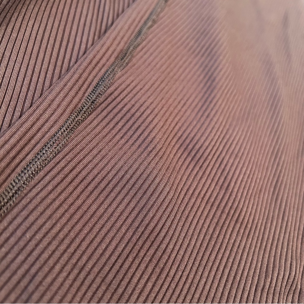NWT CARBON38 Ribbed‎ Flare xs leggings dark oak brown women’s - Picture 5 of 11